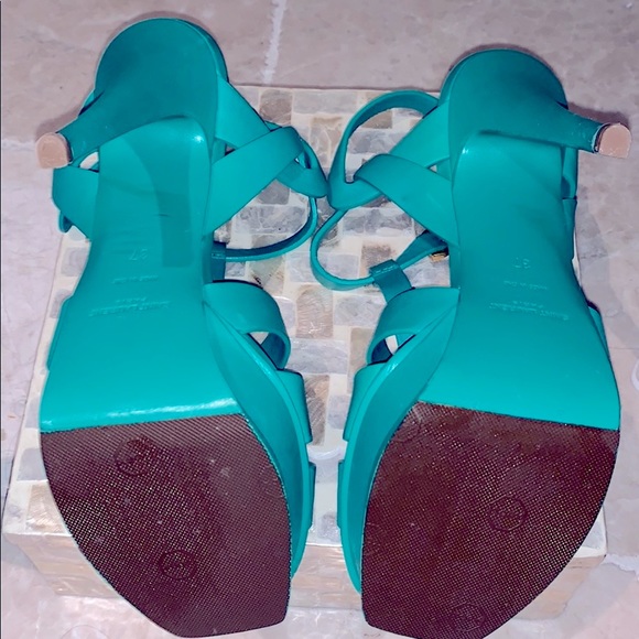 Saint Laurent tributes WKND 100 off sale! - Picture 4 of 8